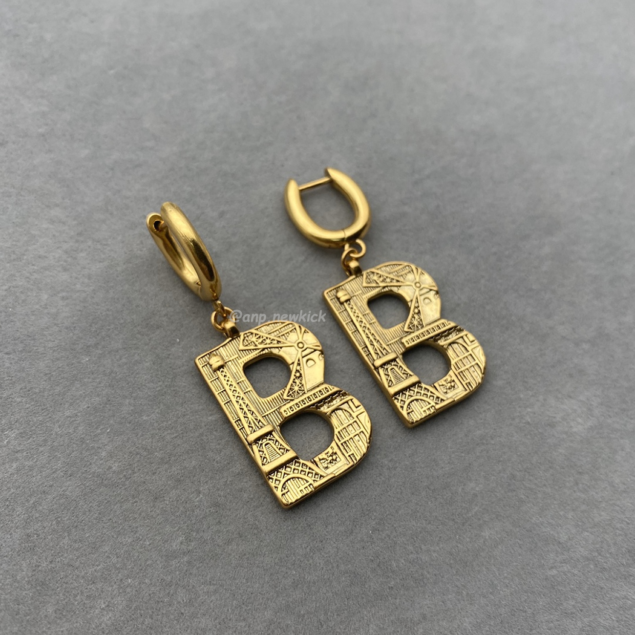 Balenciaga Earrings (7) - www.newkick.vip